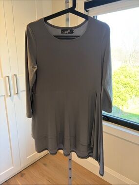 Sympli Taupe Gray Asymmetric Hem Long-Sleeve Tunic